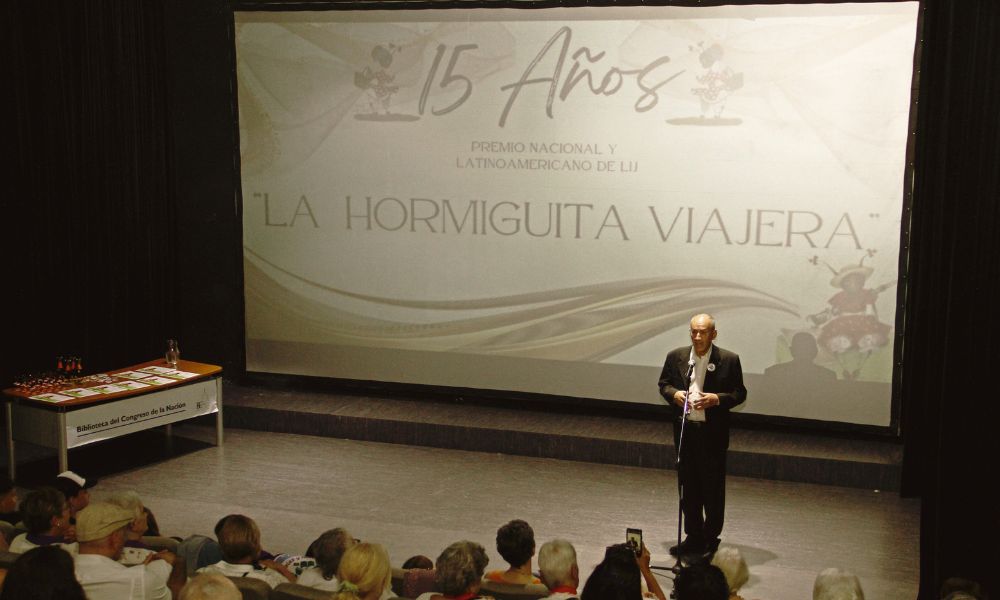 Premio La Hormiguita Viajera de la Biblioteca Popular Madre Teresa