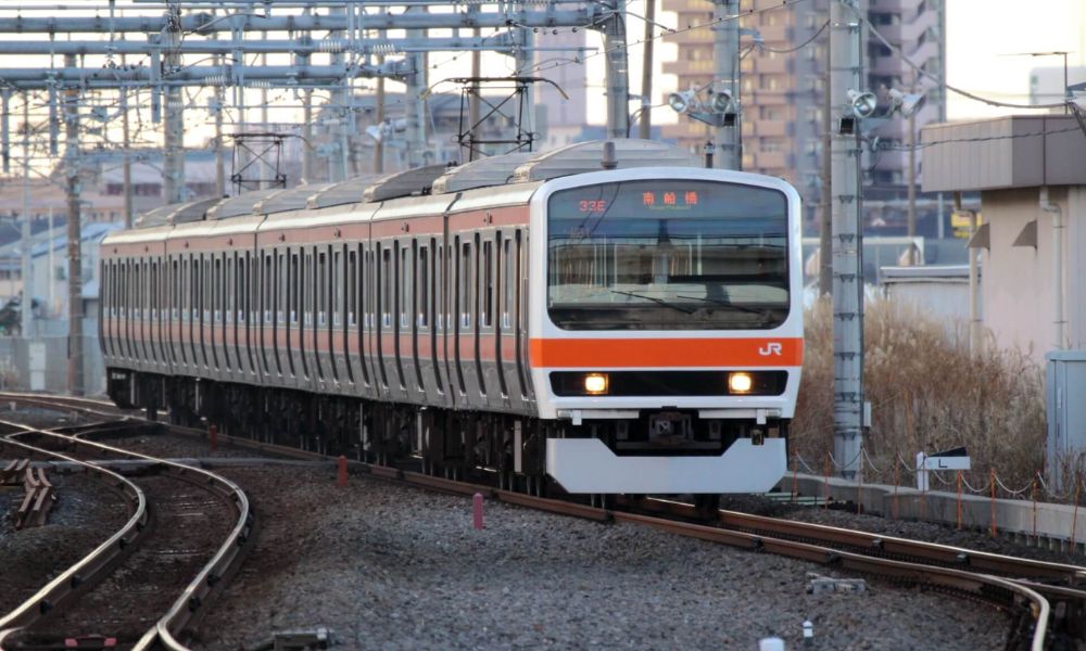 tren en japón con música melodías relajantes