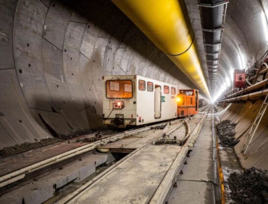 ¿Sabías que en el túnel ferroviario más largo del mundo los trenes viajarán a 250 km/h?