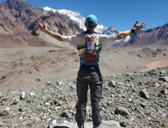 Tyler Andrews: el deportista de Estados Unidos que subió y descendió el Aconcagua en menos de 5 horas