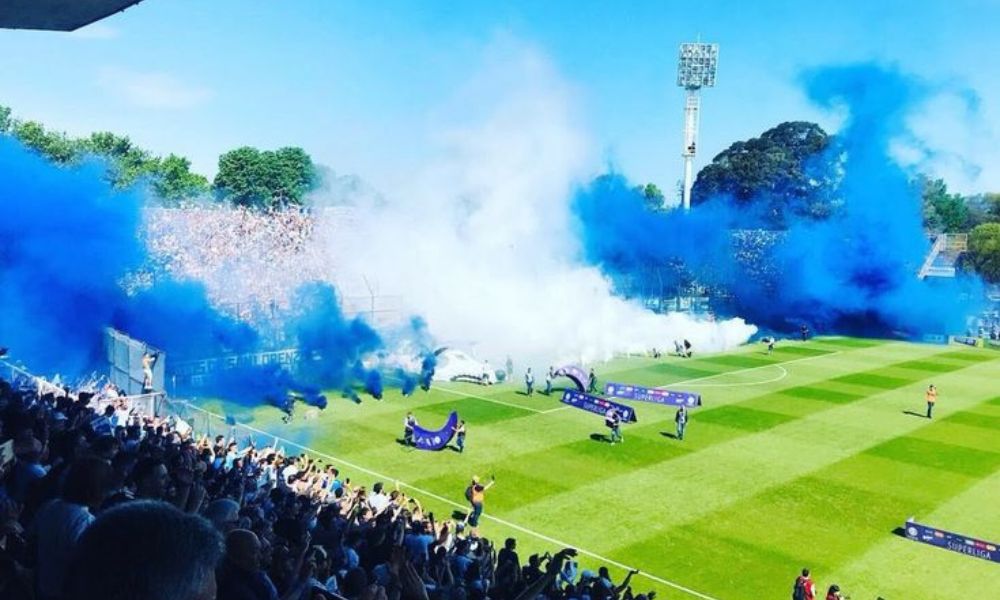 Gimnasia y Esgrima de La Plata - Lobo - Tripero