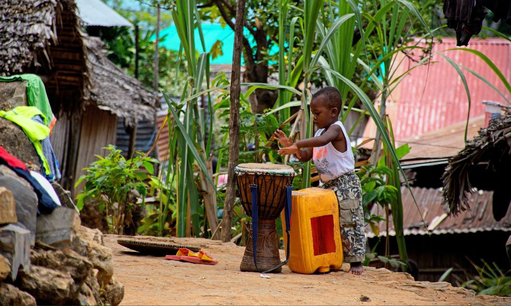 niño en madagascar