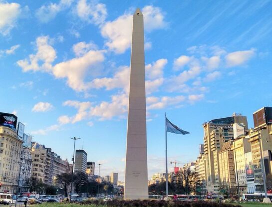 Obelisco de Buenos Aires: el gigante de hormigón que se convirtió en un ícono mundial