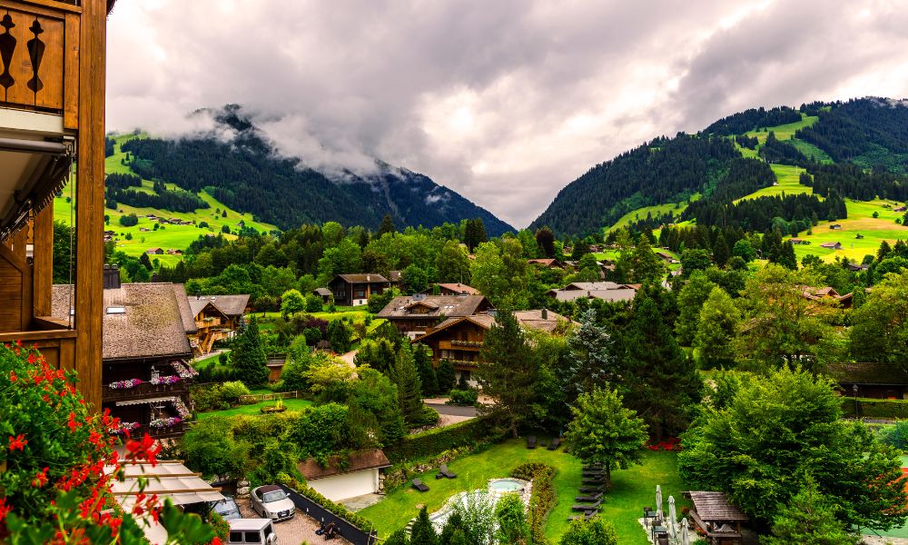 Gstaad pueblo de Suiza