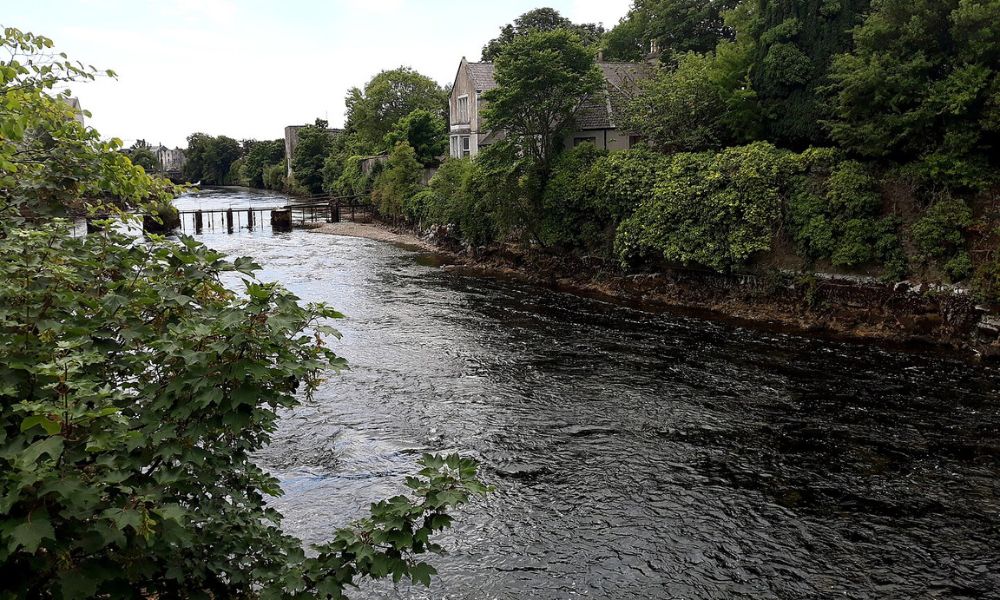 Aspecto del río Corrib.