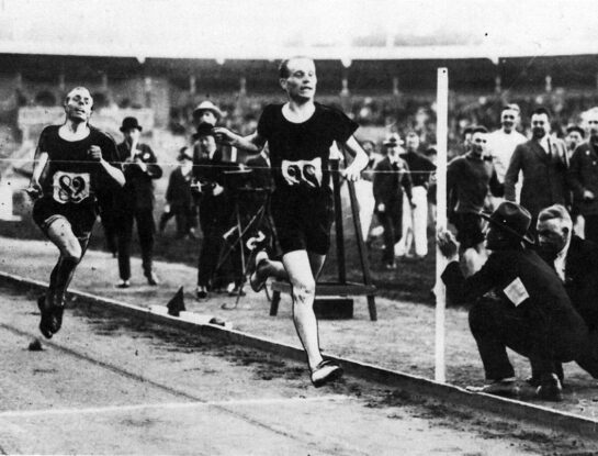 Paavo Nurmi, el "Finlandés Volador" que corrió a la "velocidad de la luz" y ganó 12 medallas olímpicas