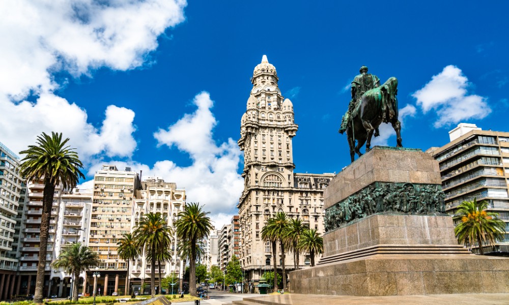 Palacio Salvo en Uruguay