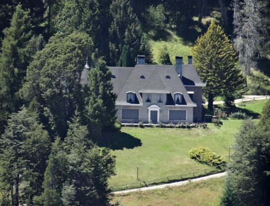 El Messidor: ¿cuál es la historia de esta mansión de la Patagonia que diseñó Alejandro Bustillo?