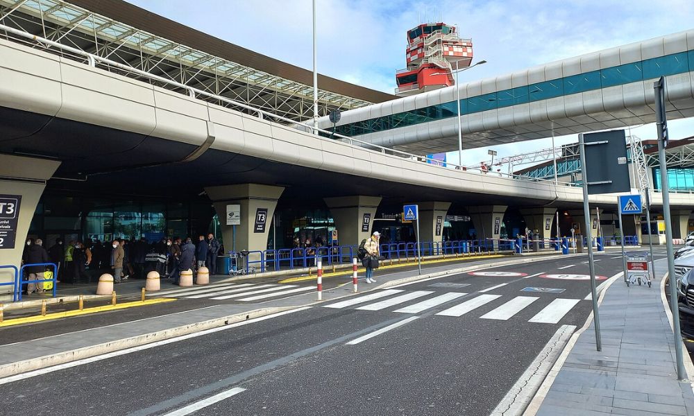 Ingreso a uno de los mejores aeropuertos del mundo.