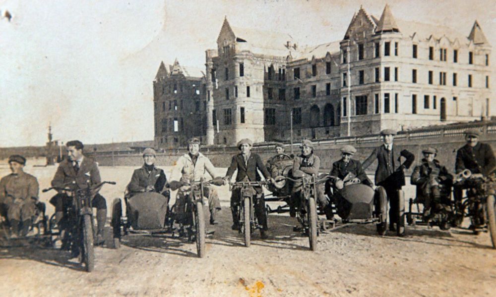 El hotel de Mar del Plata Saint James en construcción.