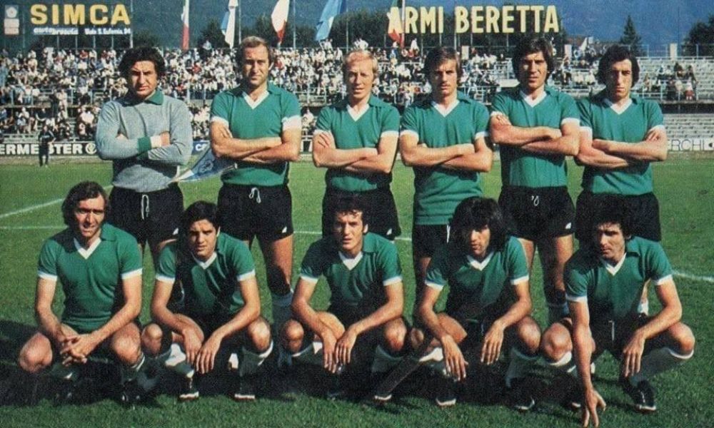 Avellino, el equipo italiano que asciende cada muerte de obispo