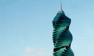 F&F Tower: el rascacielos de Panamá que sorprende por su curiosa forma ...