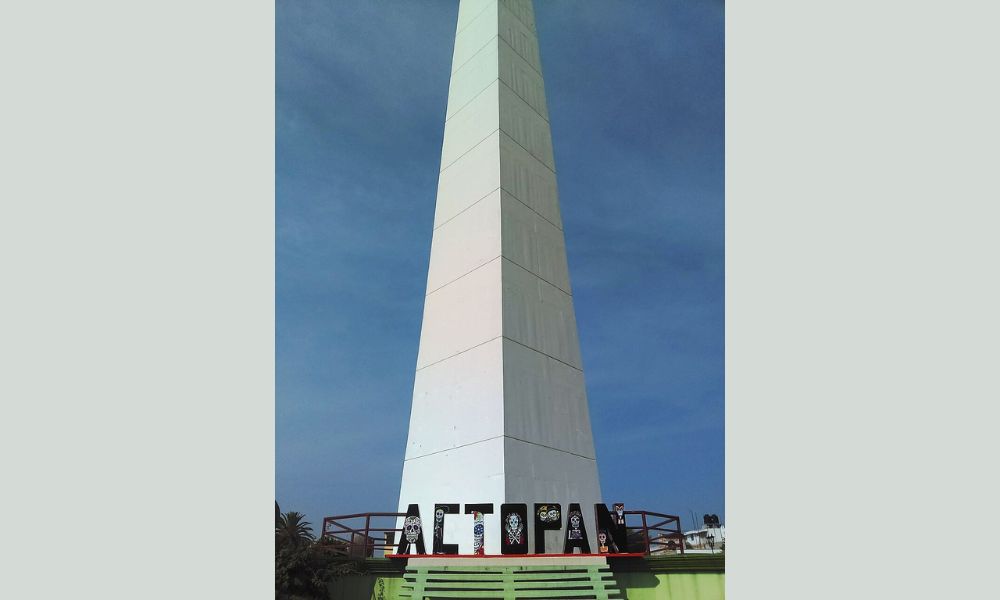 Cartel del obelisco de Actopan.