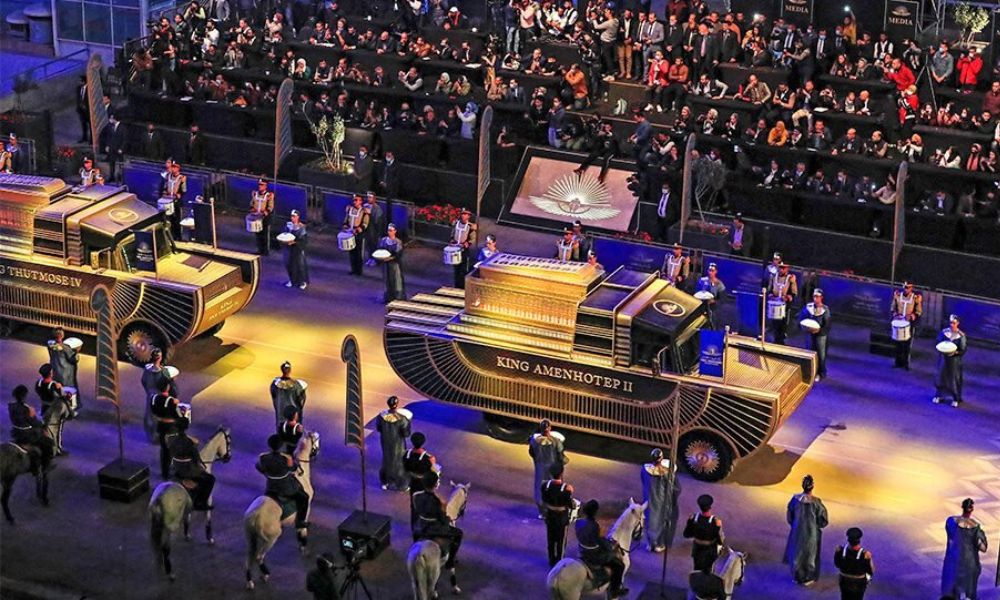 Aspecto de los vehículos utilizados durante el Desfile Dorado de los Faraones.