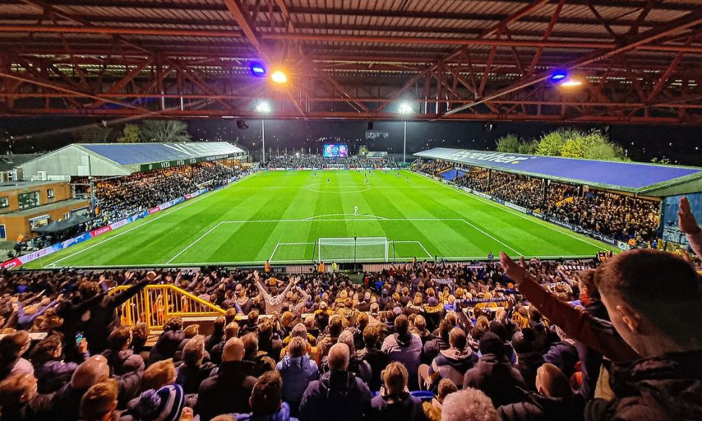 Estadio Edgeley Park, donde se organizó el partido más largo de la historia del fútbol.