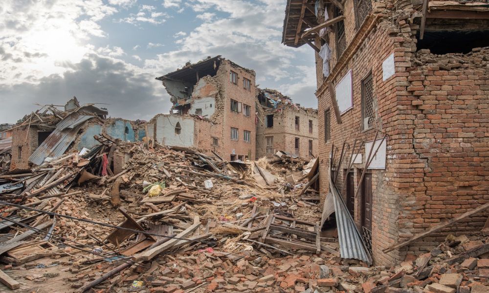 Ciudad después de varios terremotos.