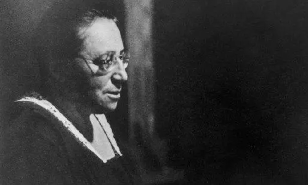 Emmy Noether mujeres en la ciencia