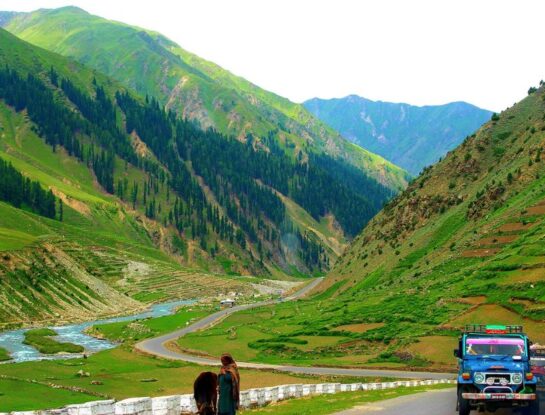 Karakórum: la increíble ruta que une China con Pakistán y se eleva hasta los 4.693 metros sobre el nivel del mar