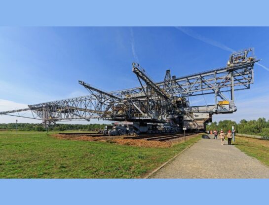 F60: la historia de la famosa máquina industrial de Alemania que supera los 500 metros de longitud