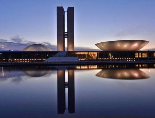 Palacio del Congreso Nacional de Brasilia: el moderno edificio de hormigón que resalta como el mayor símbolo de la capital de Brasil