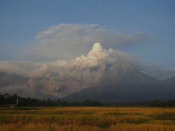 Erupción volcán Indonesia