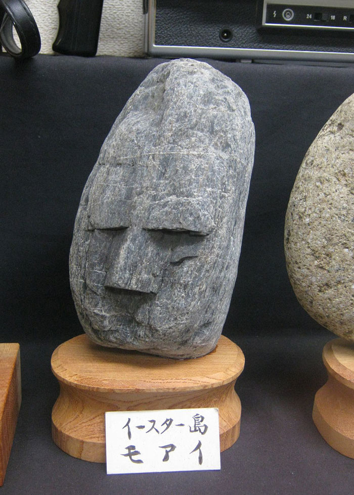El sorprendente museo de Japón que colecciona piedras con forma de cara