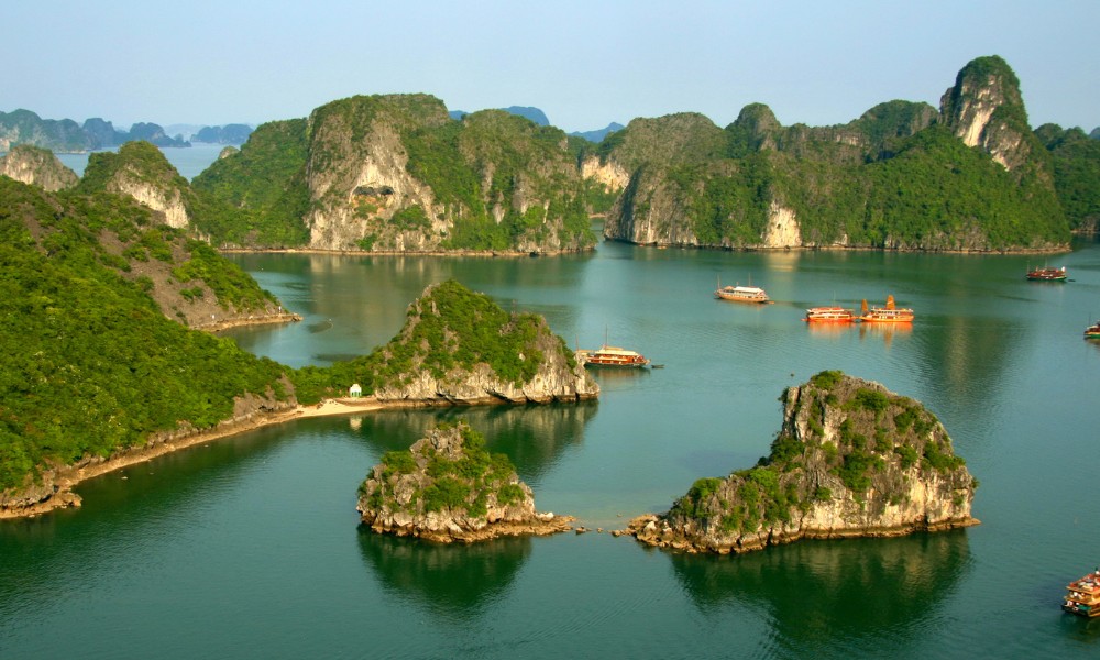 Bahía de Halong Vietnam siete maravillas naturales del mundo