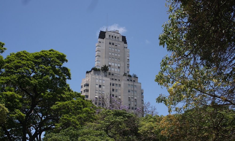 Aspecto del edificio Kavanagh.