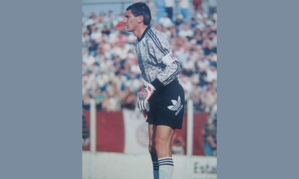 El futbolista con más partidos consecutivos en Primera División, atajando.