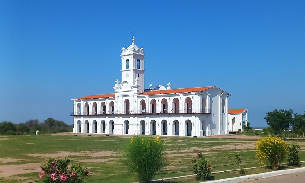 Aspecto de la réplica del Cabildo de San Luis.