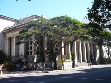 biblioteca-mas-grande-de-uruguay
