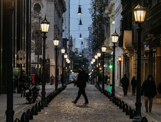 Defensa: ¿cuántas veces cambió de nombre esta histórica calle de Buenos Aires?