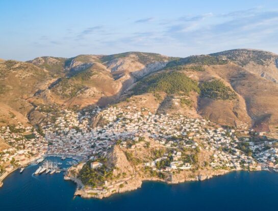 Hydra: la paradisíaca isla de Grecia que prohibió la circulación de autos en sus calles