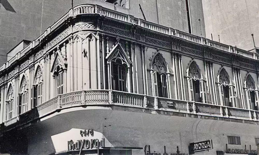 Vieja fachada del Palacio Elortondo Alvear.