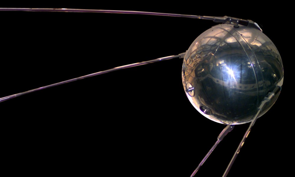 Sputnik 1 primer satélite artificial de la Tierra