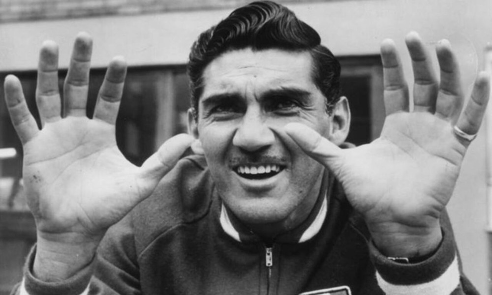 Antonio Carbajal primer futbolista que jugó cinco Mundiales