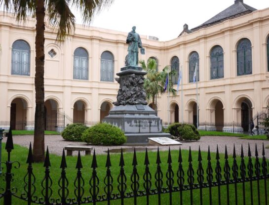 La Universidad Nacional de Córdoba cumplió 412 años de historia: 10 datos sobre esta casa de estudios que seguro desconocías