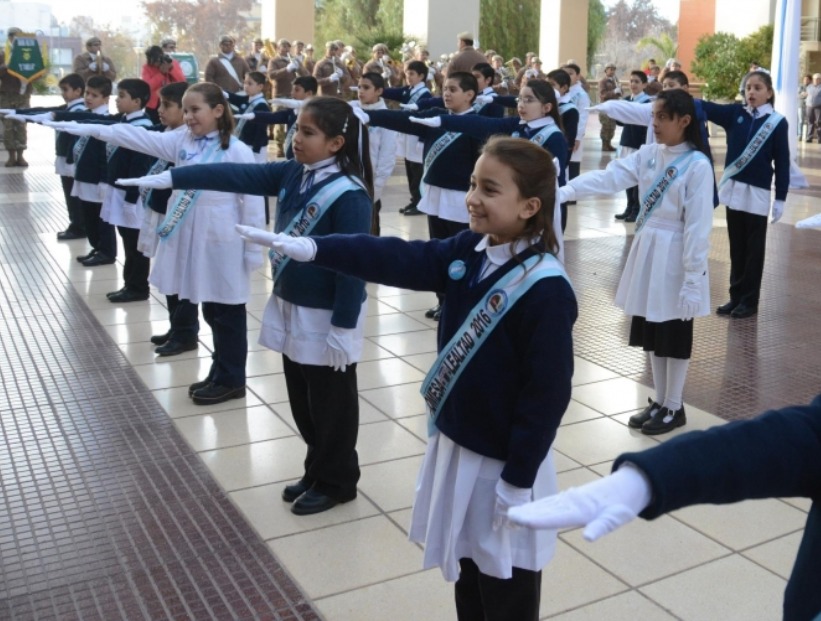 por qué la promesa a la bandera se hace en cuarto grado