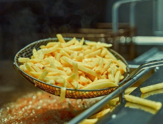 ¿En qué país de Europa está el único museo del mundo dedicado a las papas fritas?