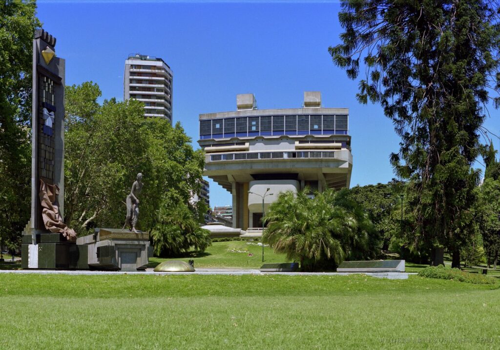 Biblioteca Nacional Mariano Moreno