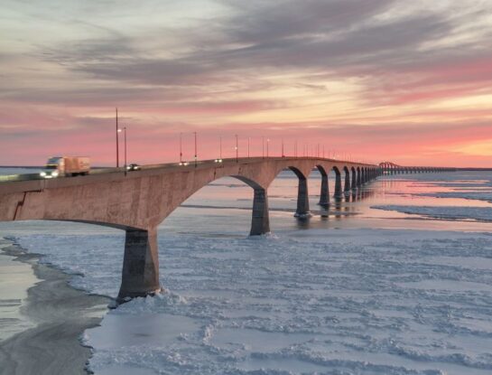 Puente de la Confederación: la icónica estructura de hormigón que resalta como la más larga de su tipo en Canadá