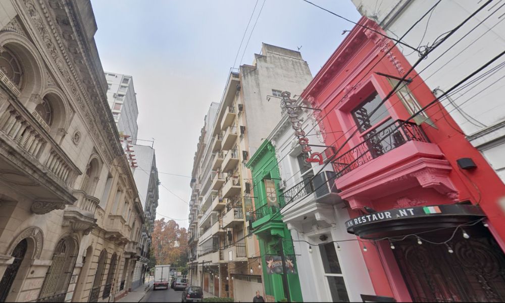 Comercios actuales del Pasaje Florencio Balcarce.