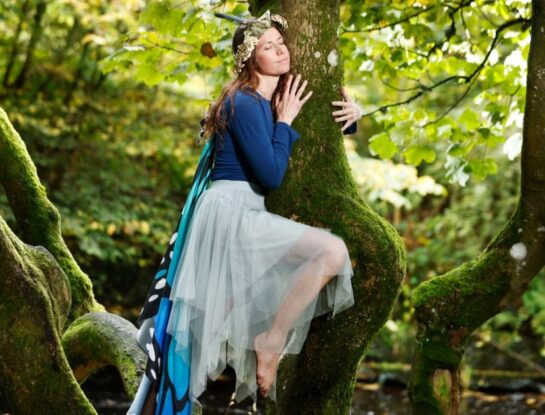 Tree Hugging: el curioso campeonato mundial de abrazar árboles que se organiza en Finlandia