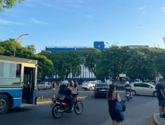 ¿Por qué el barrio de Vélez Sarsfield se llama así?