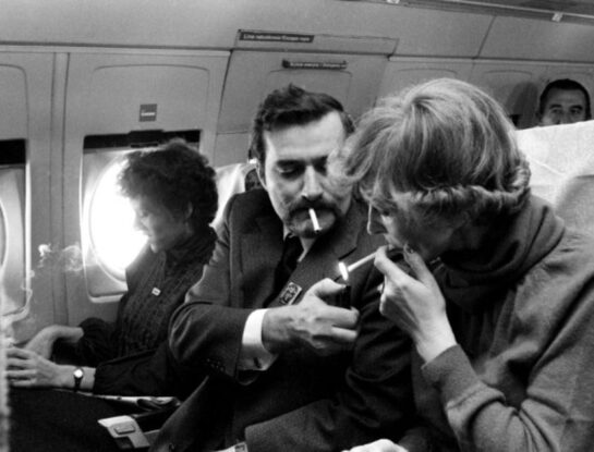 ¿Sabías que antes se podía fumar en los aviones?