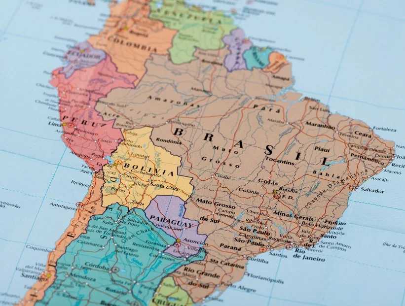país de Sudamérica con más fronteras