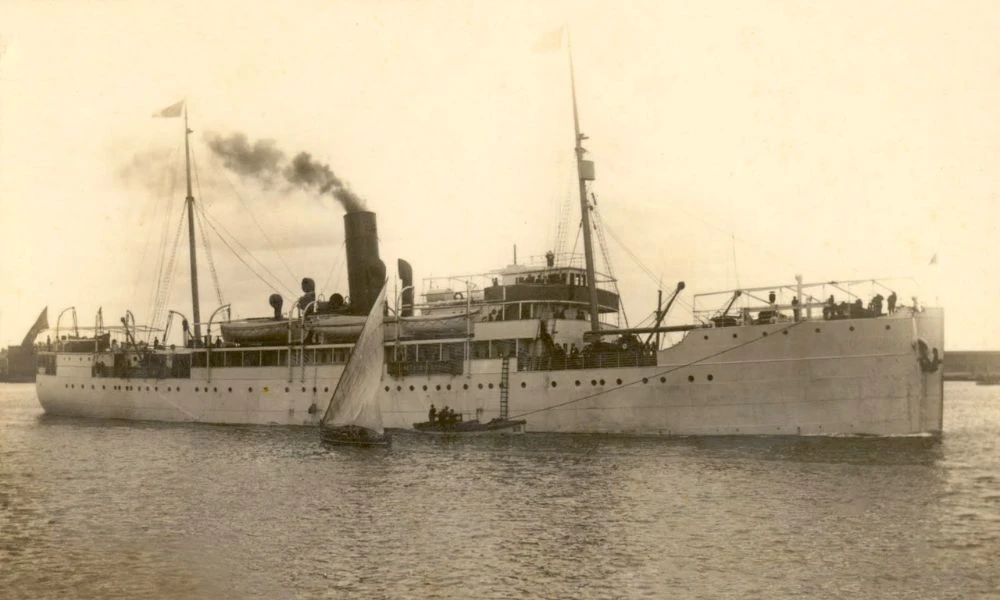 Aspecto del barco español Santa Isabel.