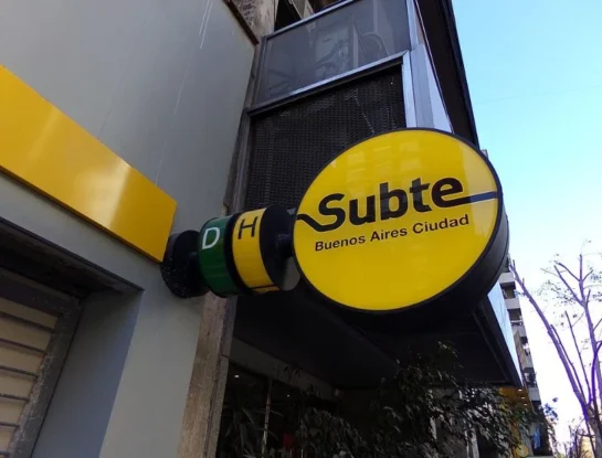 ¿Por qué hay estaciones del Subte de Buenos Aires que tienen dos nombres?