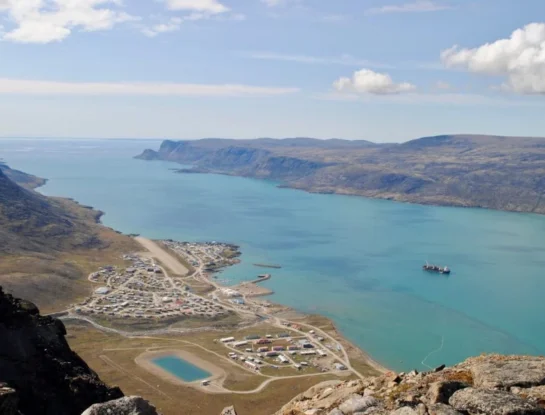 Pangnirtung, el diminuto pueblo de Canadá que está aislado del mundo y sus mayores curiosidades