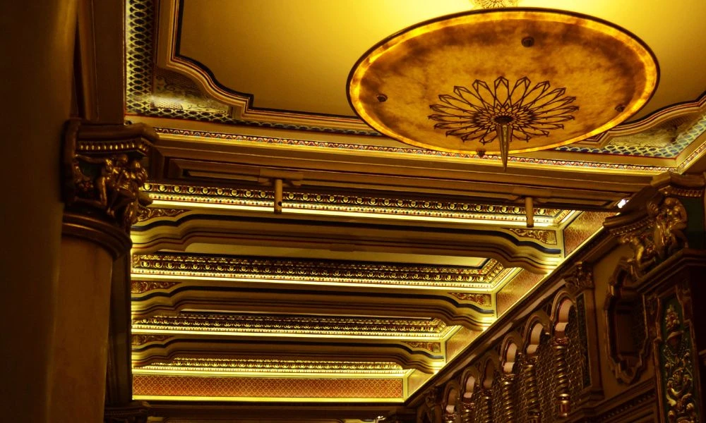 Interior del Palacio Fuentes.